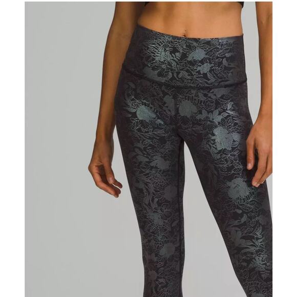 Lululemon Wunder Train Tight 25” Foil Size 8 Logo Flourish Black Iridescent Foil - Picture 10 of 15